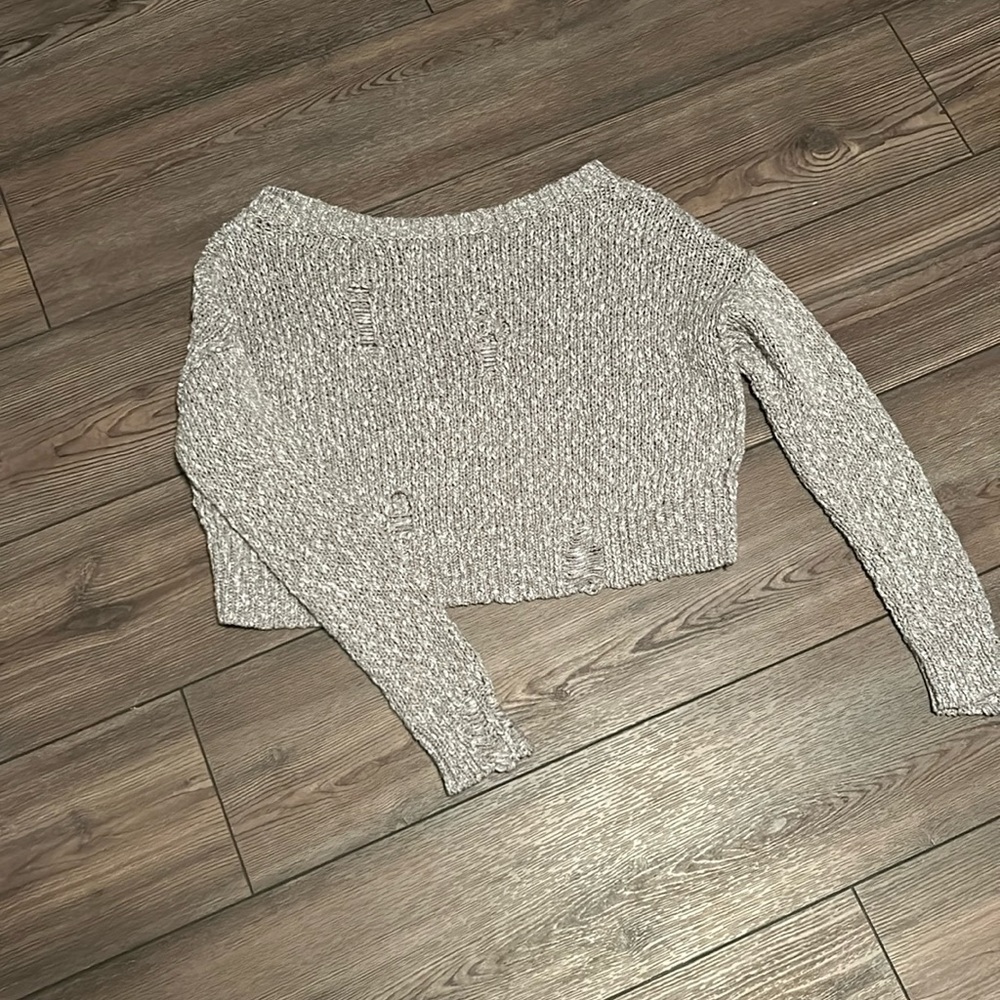 Gray cropped sweater with holes